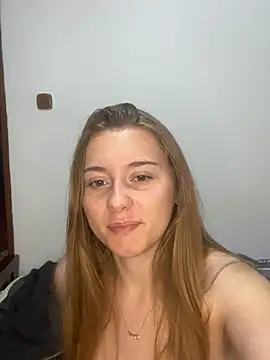 FlirtySophiaa online show from June 17, 10:05 am