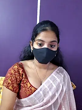 Clara-Lilly online show from June 14, 4:35 am