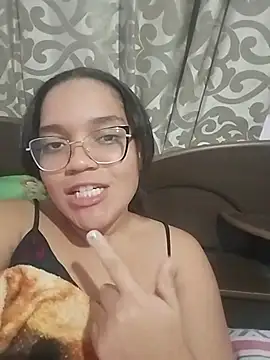 Esquetadinhas online show from July 3, 2:28 am