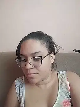 Esquetadinhas online show from July 4, 6:15 pm