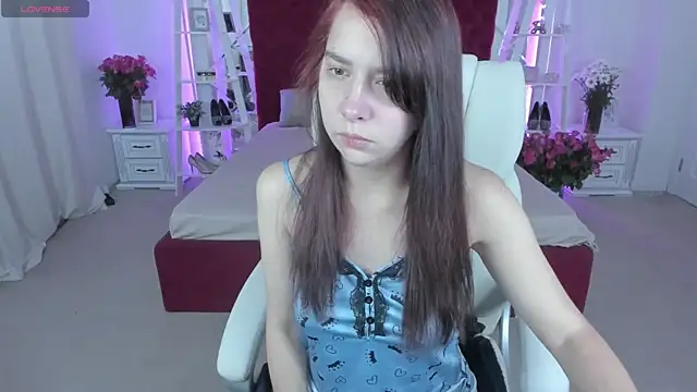 Livia Shy online show from June 29, 5:36 am