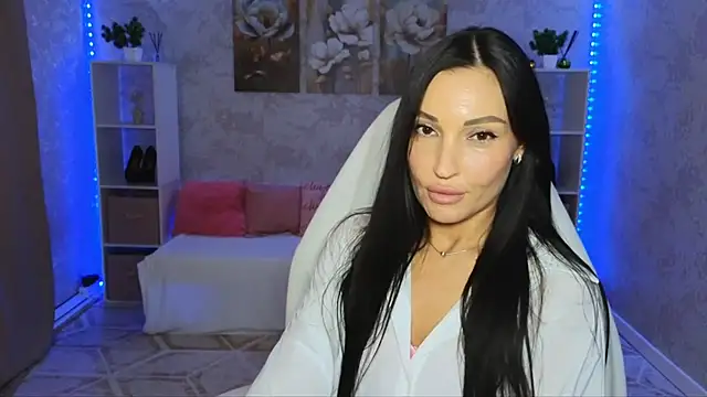 NikoleMills online show from July 25, 9:49 am