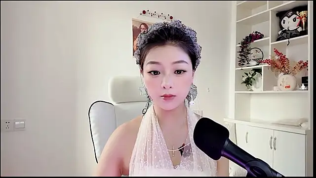 yunbao  online show from July 12, 12:00 am