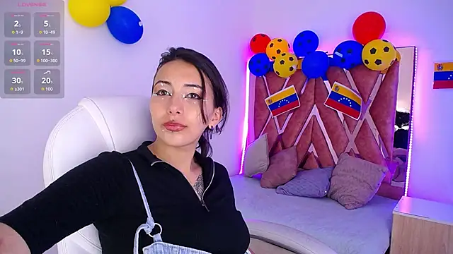 Camiila  1 online show from June 25, 11:34 am