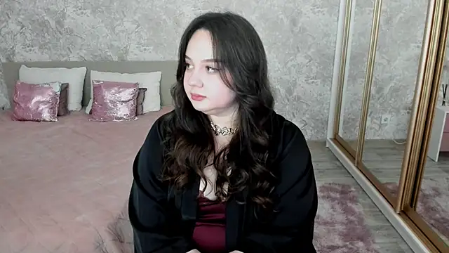 MaddyCrofte online show from June 21, 11:58 am