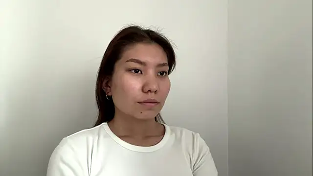EvetteWreyford online show from June 13, 7:06 am