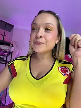 SaraAvila online show from June 18, 4:03 am