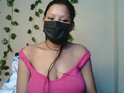 RADHIKA SINGH8 online show from June 13, 10:13 am