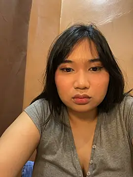 plum sexy online show from June 14, 9:20 am