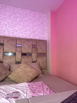 sophia pink17 online show from June 18, 1:27 pm