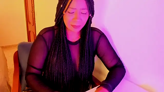 Snapshot of NicolePasqualott chatting on October 10, 8:14 pm NicolePasqualott online show from October 10, 8:14 pm
