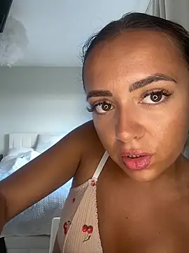 Harrietbronzex online show from July 13, 4:08 pm