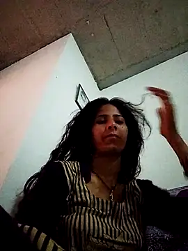 cutiegirlll online show from June 28, 6:31 am