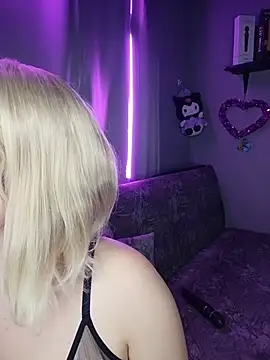 hanna horny77 online show from July 18, 5:04 pm
