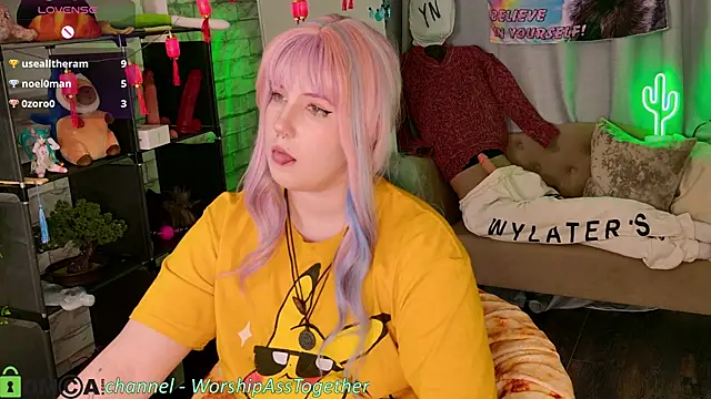 Candy-yeah online show from June 26, 5:20 am