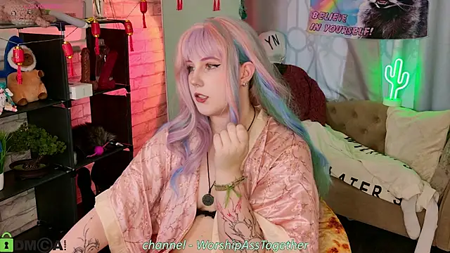 Candy-yeah online show from June 20, 1:20 am