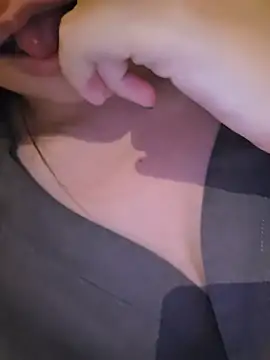 GUGU11022 online show from July 14, 2:05 am