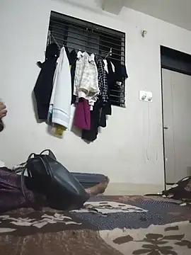 desiassfuckk online show from June 16, 5:14 pm