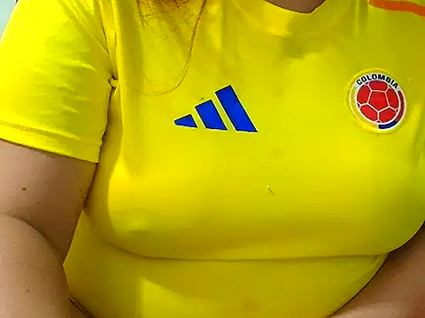 VanessaGg squirt online show from June 18, 5:42 am