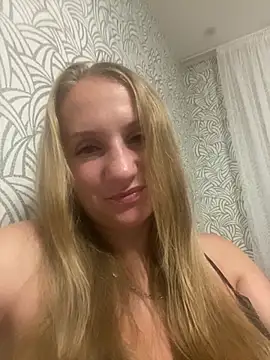 Emilia ki online show from July 3, 8:15 pm