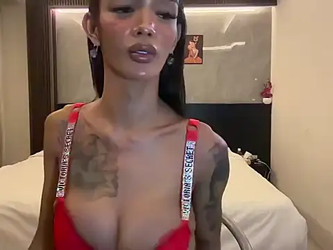 asiancumreloader online show from June 19, 12:30 pm