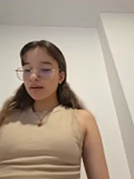 ZoeDear  online show from July 21, 10:32 pm