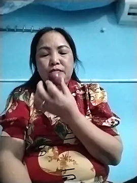 Naaya8109 online show from June 18, 2:44 pm
