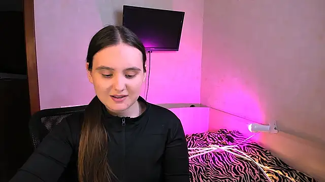 ChelseaStarX online show from August 1, 10:28 am