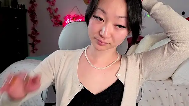 Snapshot of MySweetSofie chatting on September 15, 10:39 pm MySweetSofie online show from September 15, 10:39 pm