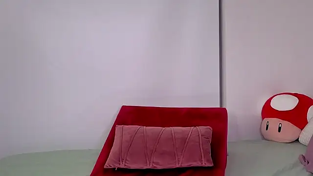 MySweetSofie online show from April 7, 4:47 am