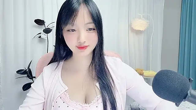 Winnie666999 online show from July 22, 11:22 am