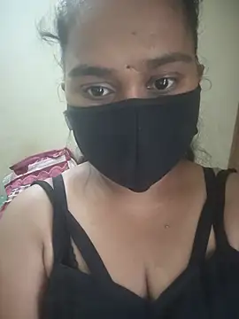Lundpakadu online show from July 20, 12:40 pm