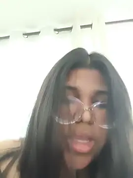 Delya soloexperimento online show from July 13, 1:23 pm
