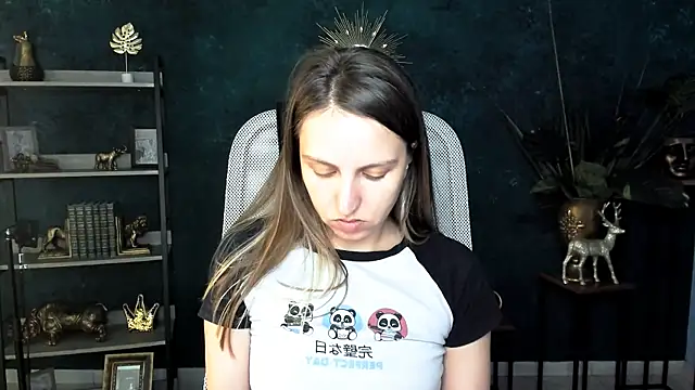 ErinWise online show from July 18, 8:39 am