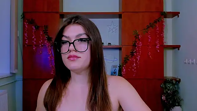 emma dark   online show from July 22, 7:42 am
