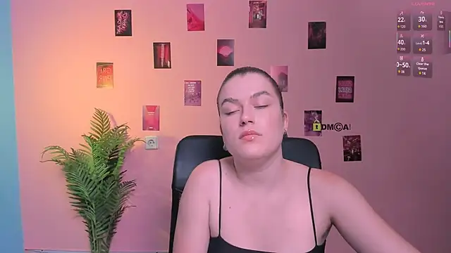 emma dark   online show from July 14, 11:59 am