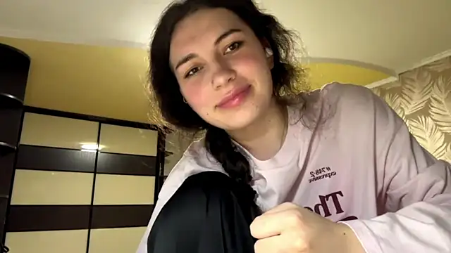 runawyin online show from June 24, 7:57 pm