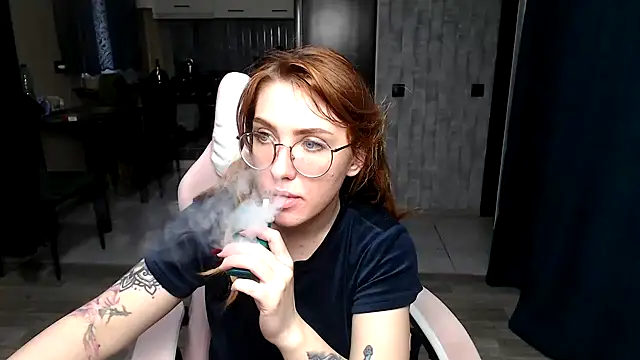 Reginasmilee online show from November 16, 10:59 am