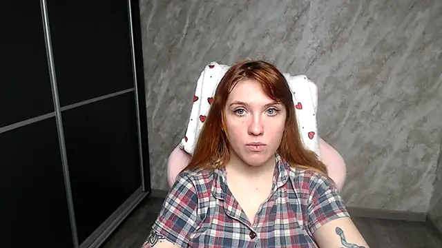 Reginasmilee online show from January 14, 4:28 am