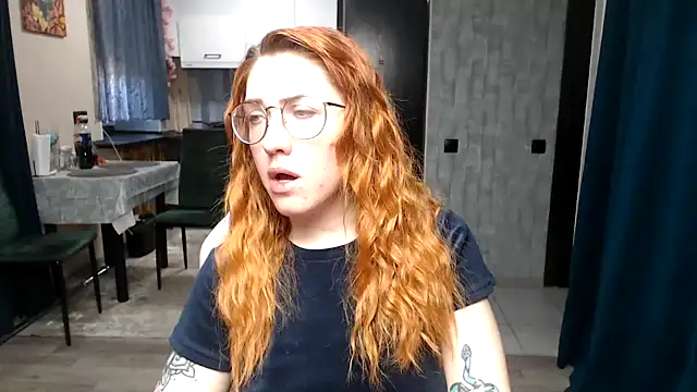 Reginasmilee online show from April 23, 4:20 am