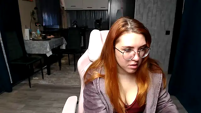 Reginasmilee online show from April 28, 2:49 am