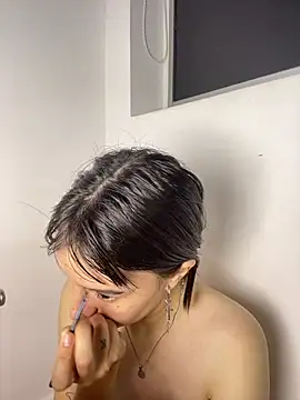 im lizzy17 online show from August 5, 3:24 am