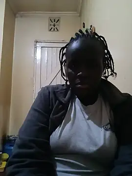 Chubbyblackgal online show from June 29, 7:46 pm