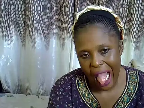 Pretty Cupcake7 online show from July 1, 6:51 pm