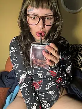 cerberxoxo online show from June 27, 3:29 am