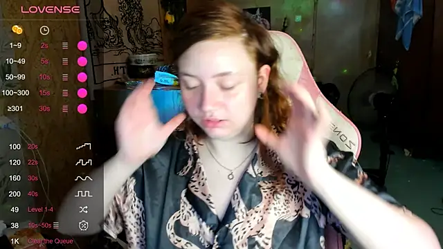 lily shamy online show from July 6, 10:09 am