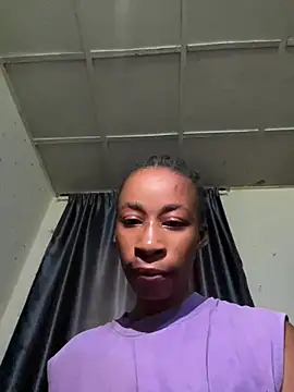 Prettypetit online show from July 3, 1:06 pm