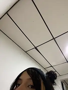 karolCozmo online show from July 6, 2:39 am