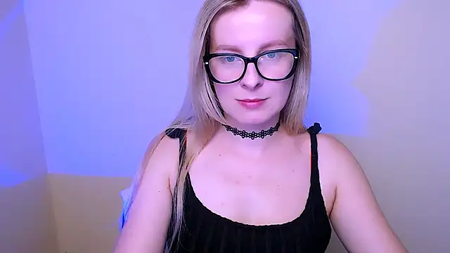 KayleXo  online show from July 4, 7:37 am