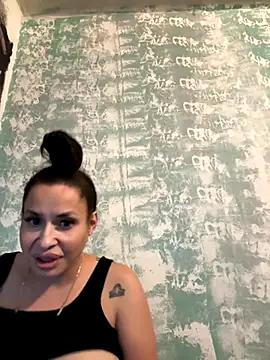 Snapshot of imisamoore69 chatting on October 12, 7:49 pm imisamoore69 online show from October 12, 7:49 pm